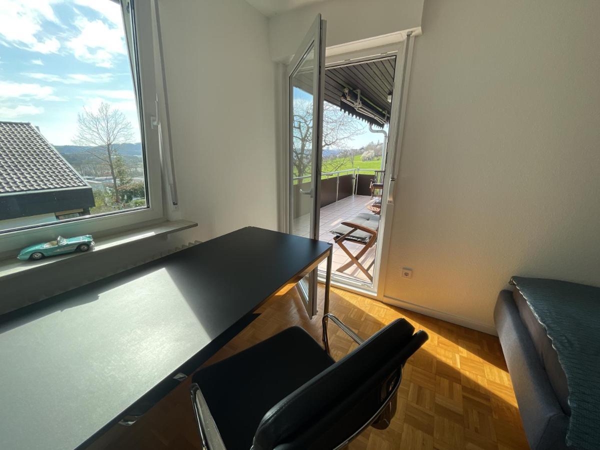 Esslingen Apartment: Long-Stay Comfort near Stuttgart Messe & Airport Altbach Exterior photo