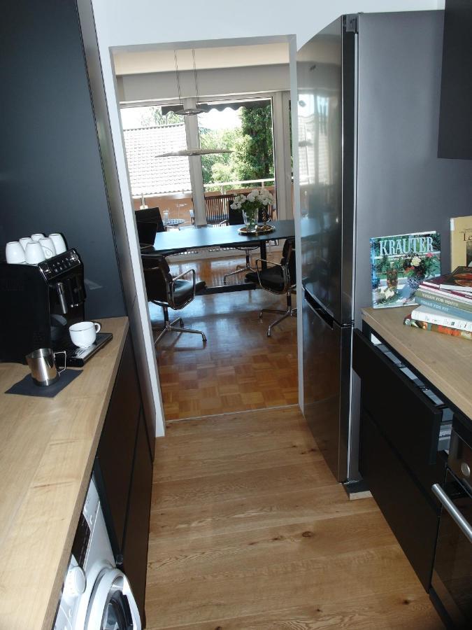Esslingen Apartment: Long-Stay Comfort near Stuttgart Messe & Airport Altbach Exterior photo