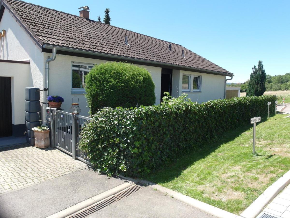Esslingen Apartment: Long-Stay Comfort near Stuttgart Messe & Airport Altbach Exterior photo